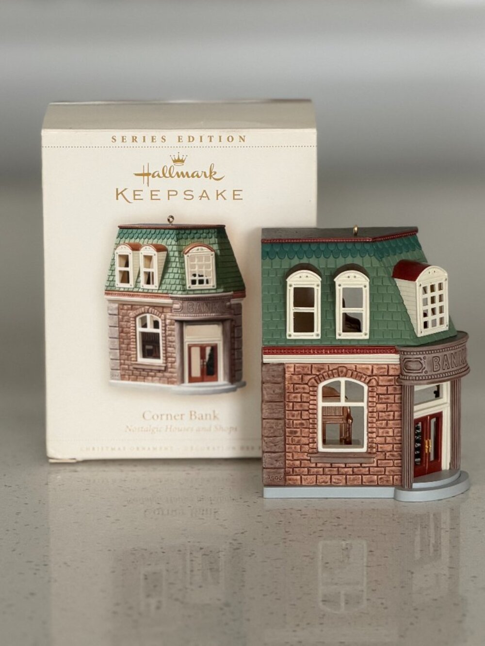 Hallmark Ornament Nostalgic Houses and Shops Corner Bank #23